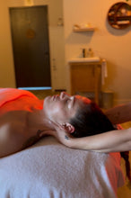 Load image into Gallery viewer, Professional Scalp Treatment Training Video (Add-On to a Facial)